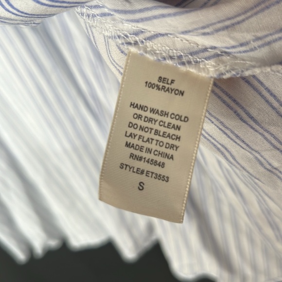 Everly Layered Button Down - Picture 3 of 6